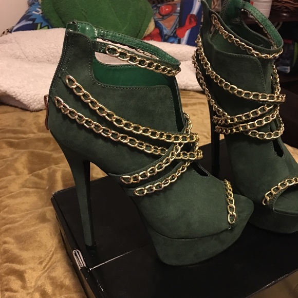 Heals - Picture 2 of 2